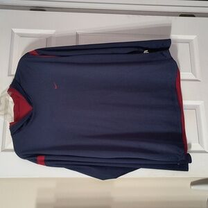 Nike reversible hoodie, bin (B7)